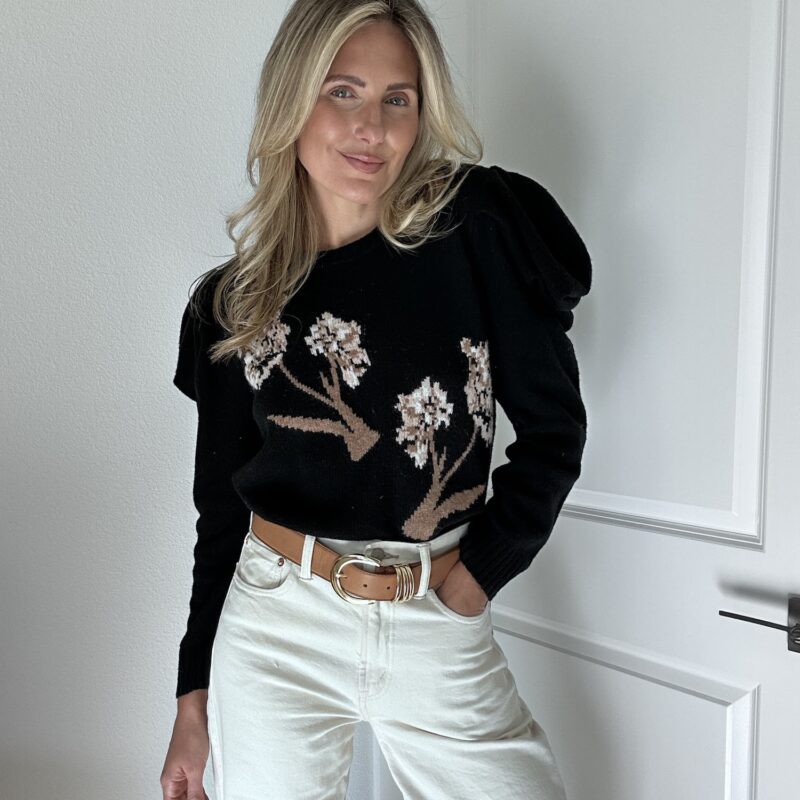 The Countryside Cozy Bloom Sweater