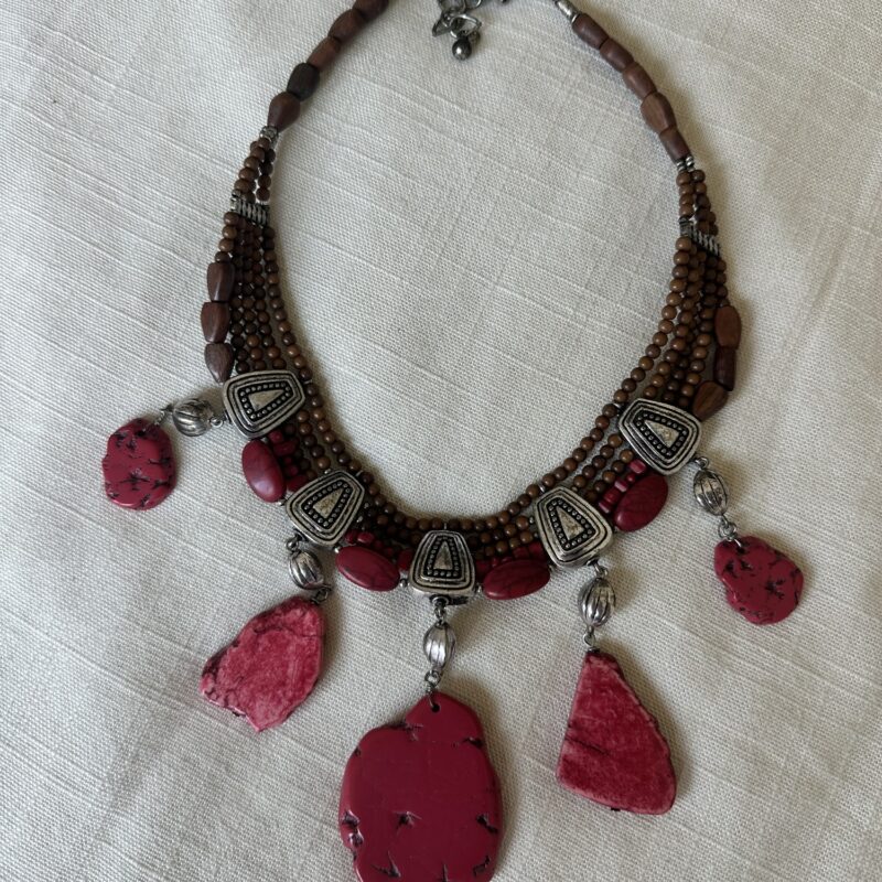 The Artisan Escape Vintage Necklace
